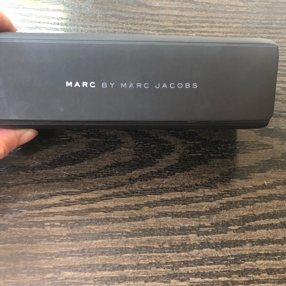 ❌SOLD❌ Marc by Marc Jacobs Sunglasses - Picture 5 of 5